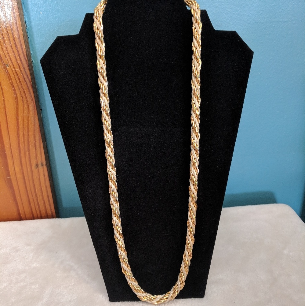 ♦️ B2G1FREE♦️ Gold and White twisted necklace